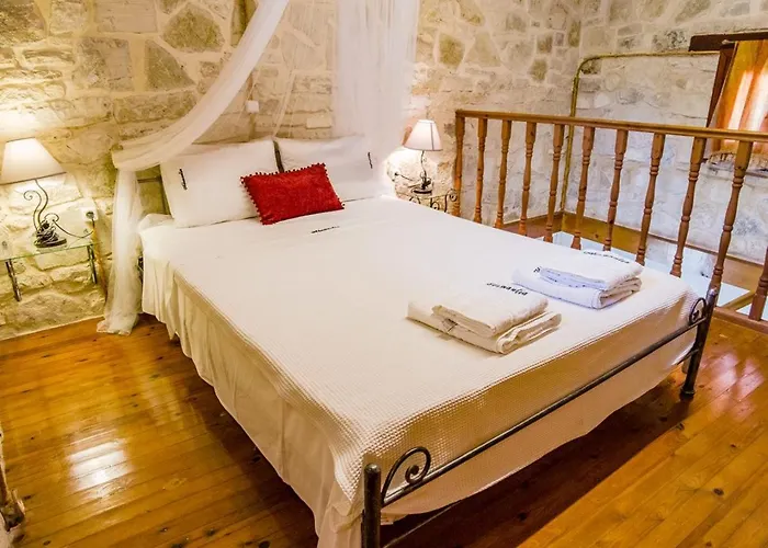 Adamantia Small Maissonette M2 3* Gaios